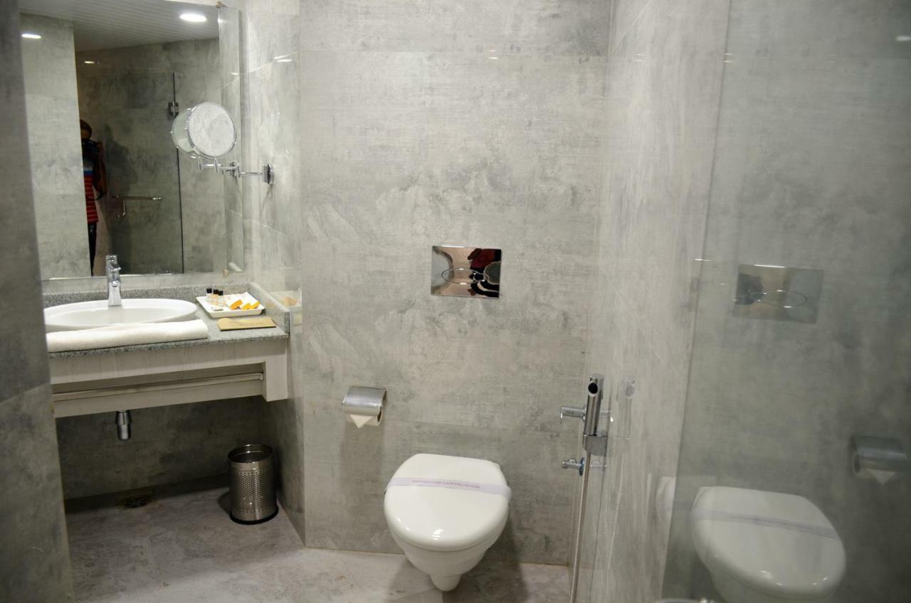 Hotel Radiance Bareilly Exterior foto